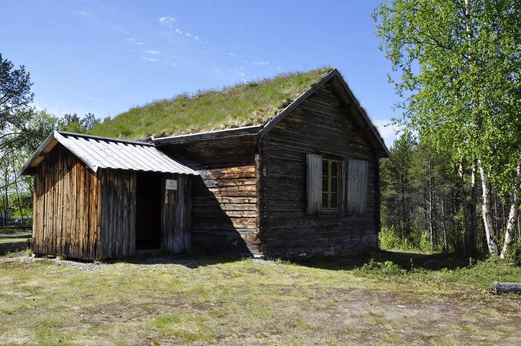 Huset på gårdsbruket Jávrebainjárga.