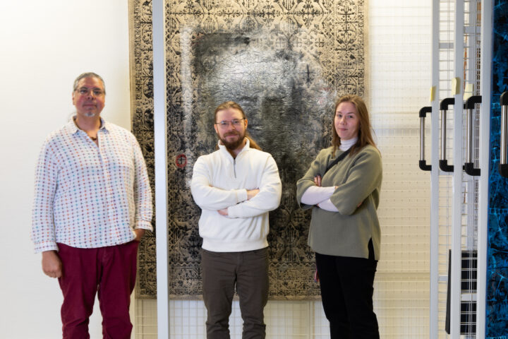 Sámi Dáiddamagasiidna/Samisk kunstmagasin og teamet
